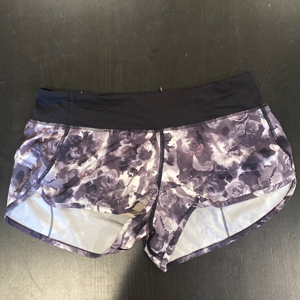 Lululemon speed up short 2.5"